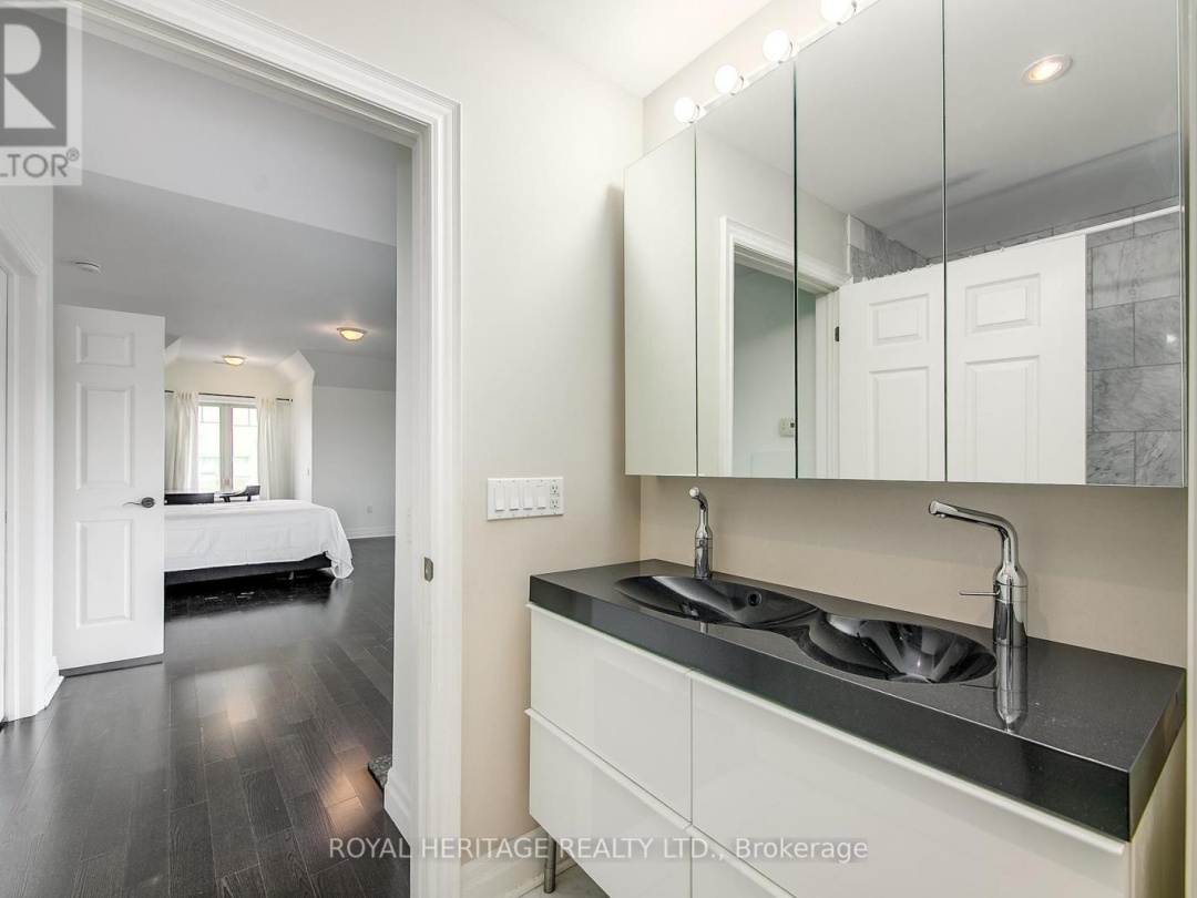 130 STEAMSHIP BAY ROAD, 