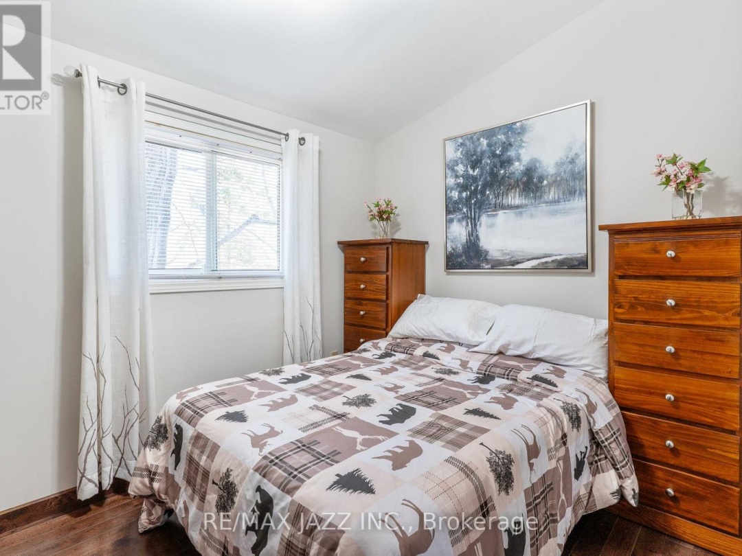 1092 Briscoe Drive, Kushog Lake