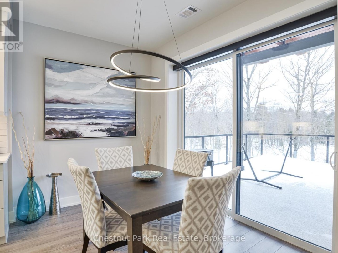 404 - 18 CAMPUS TRAIL, 