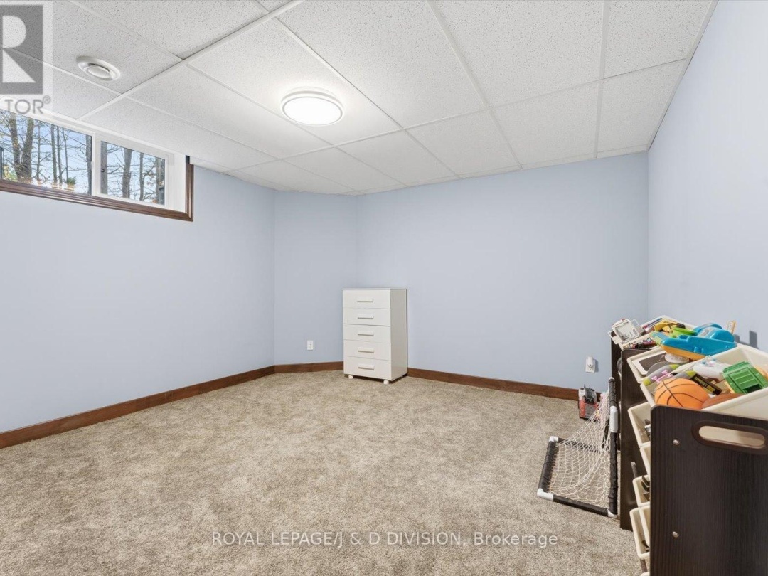 2925 PINECONE TRAIL, 