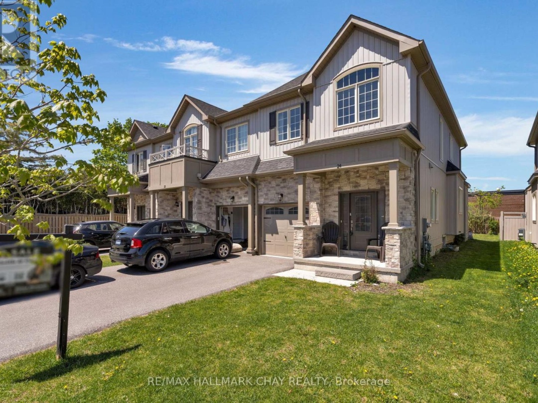 24 CHURCHLEA MEWS, Orillia