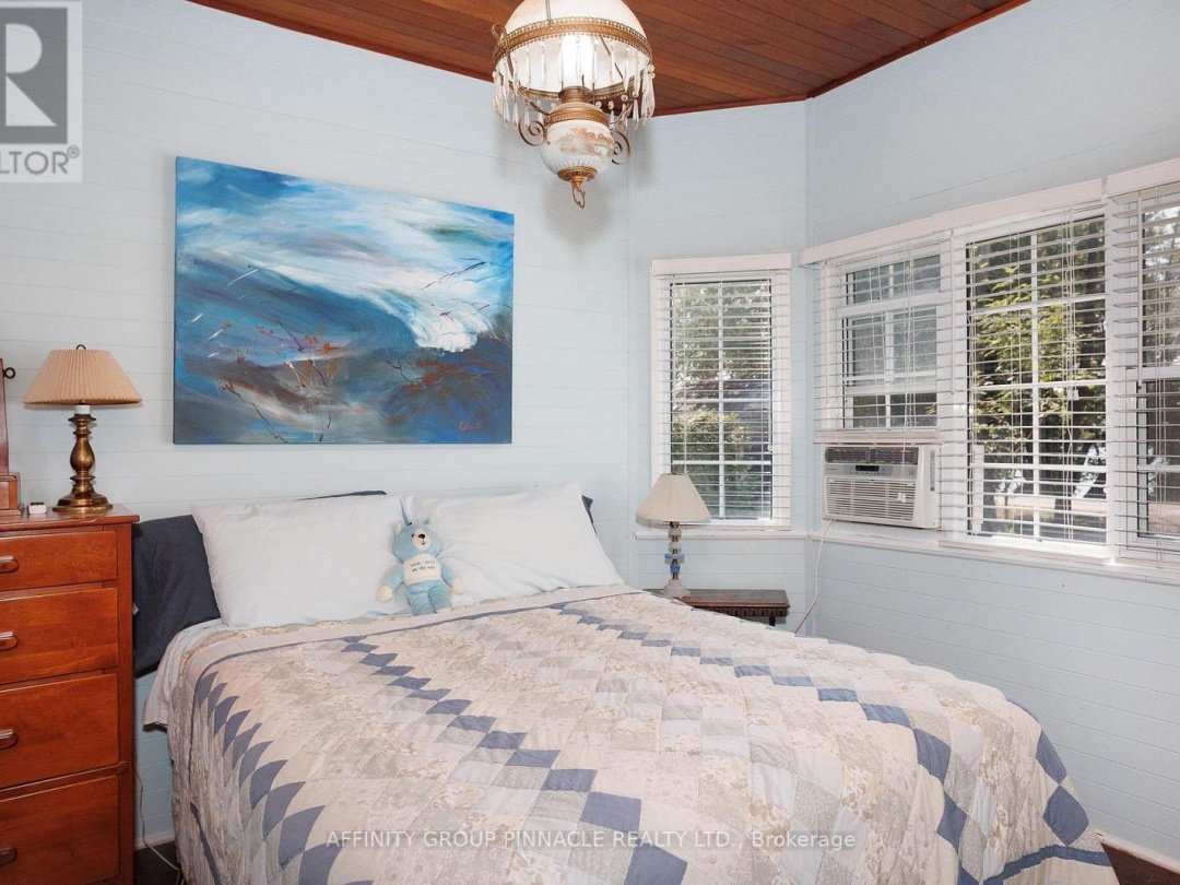 B35 LAKESHORE ROAD, 