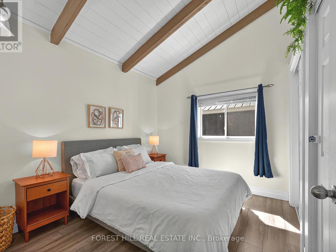31 Glen Acres Road, Big East Lake