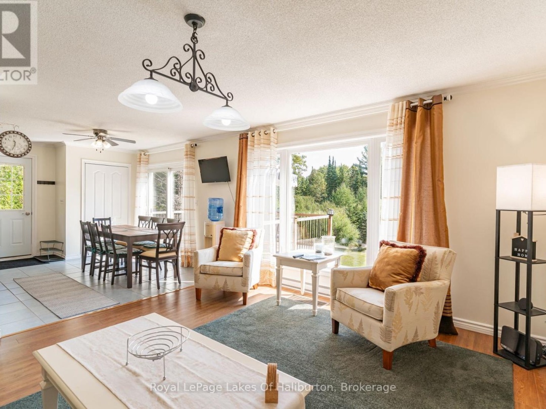 1117 Mistivale Road, Gull Lake