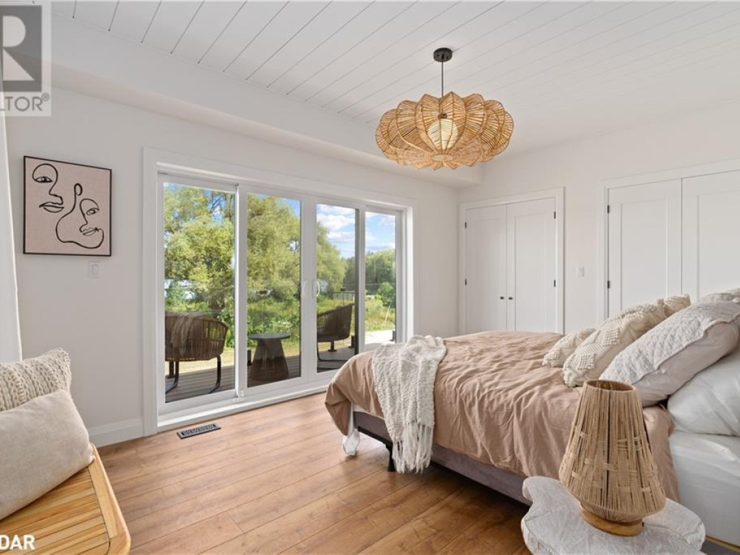 31 HEMLOCK Avenue, 