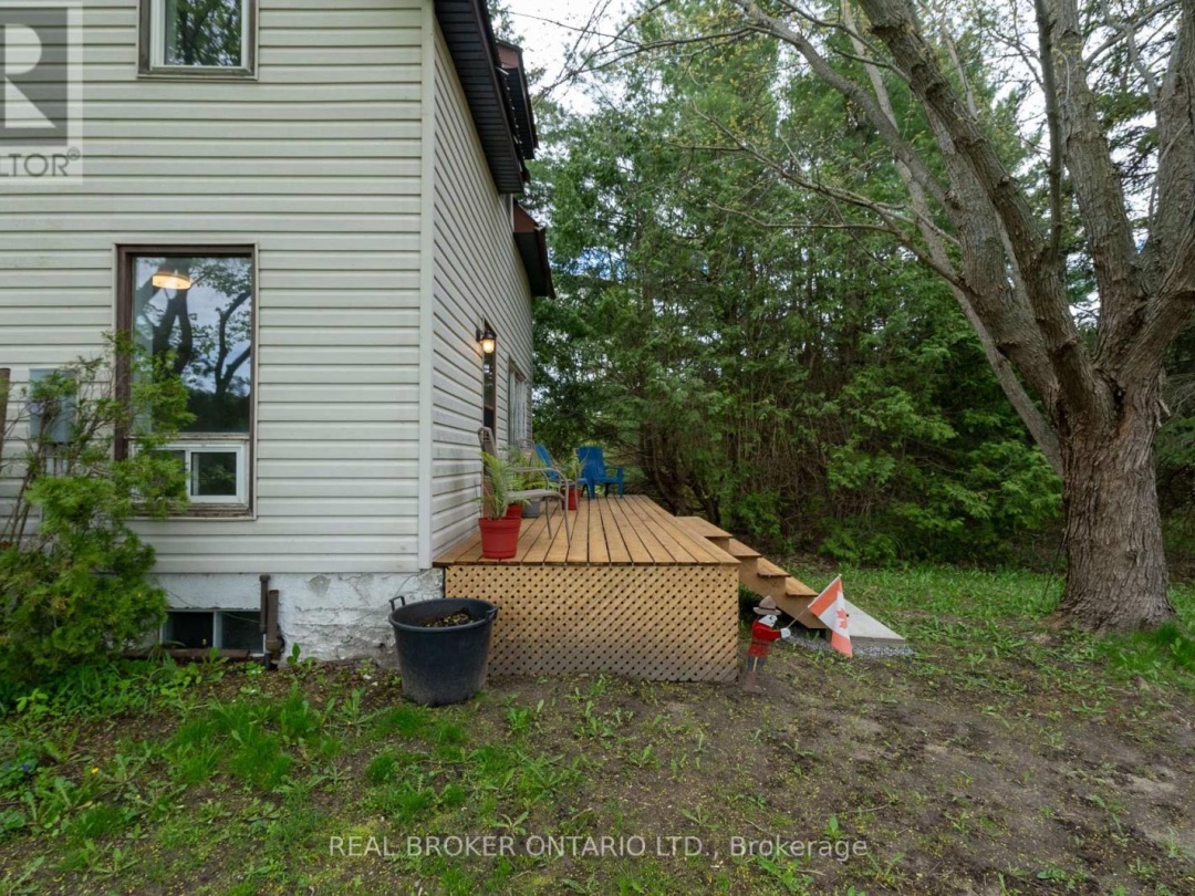 261 PORTAGE ROAD, Canal Lake