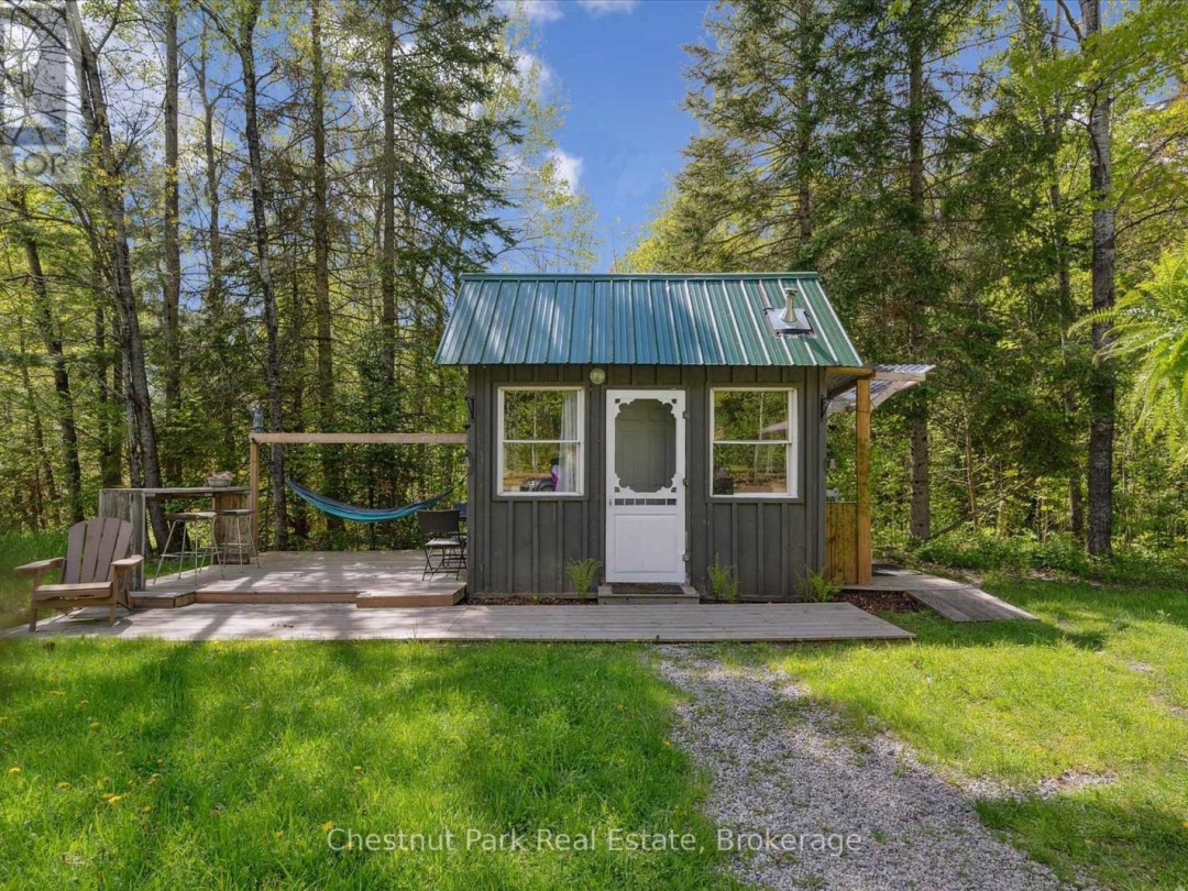 216 BLACKWATER LAKE ROAD, Seguin