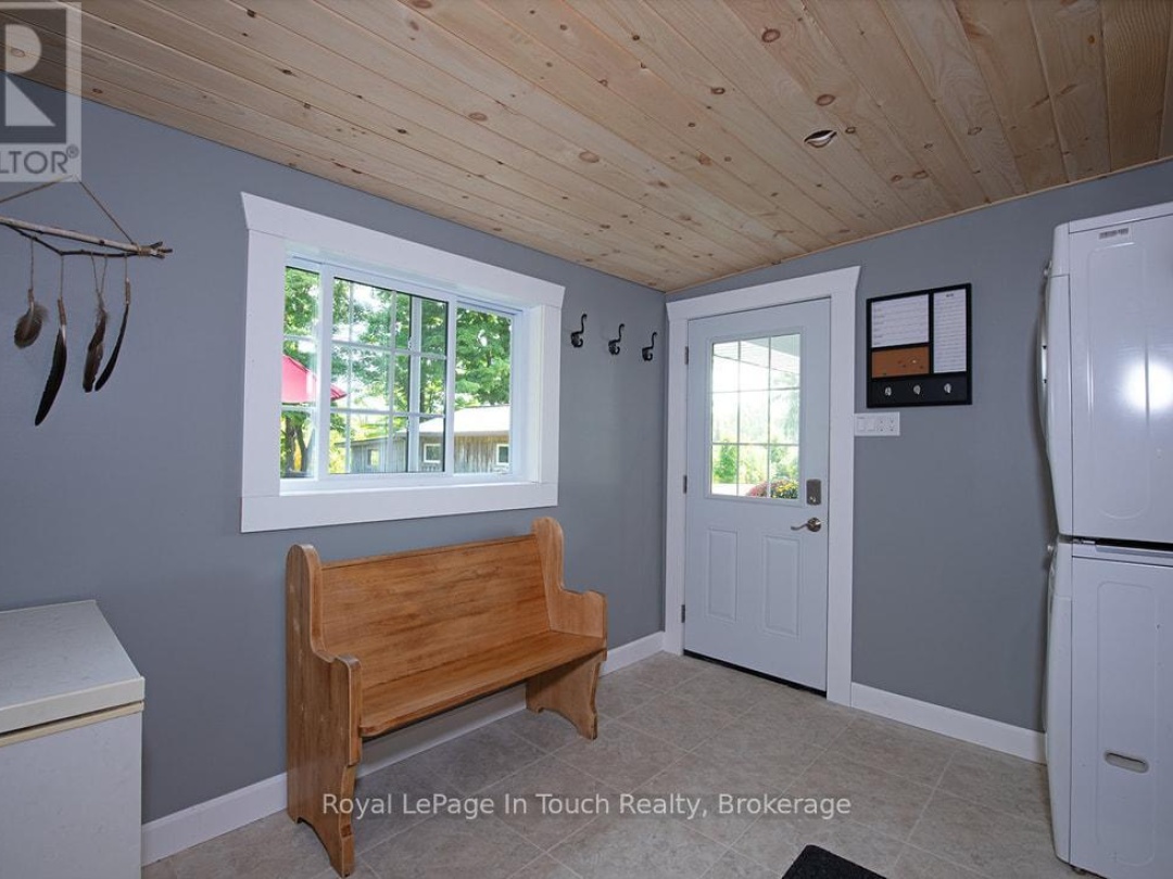 3010 Matchedash Street, Matchedash Bay