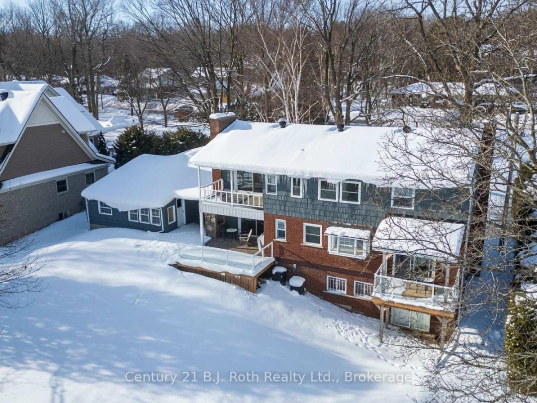 330 BAY STREET, 
