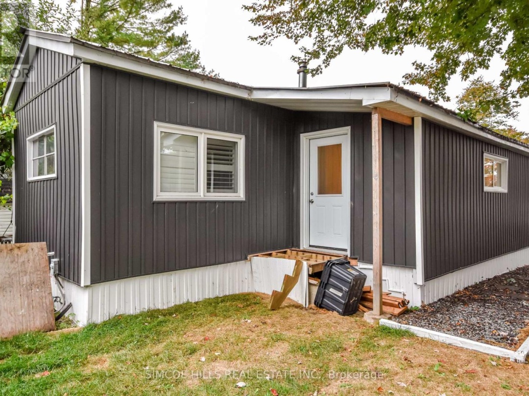 98 - 580 WEST STREET S, 