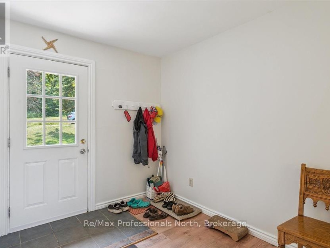 1042 RIVER HAVEN ROAD, Muskoka River