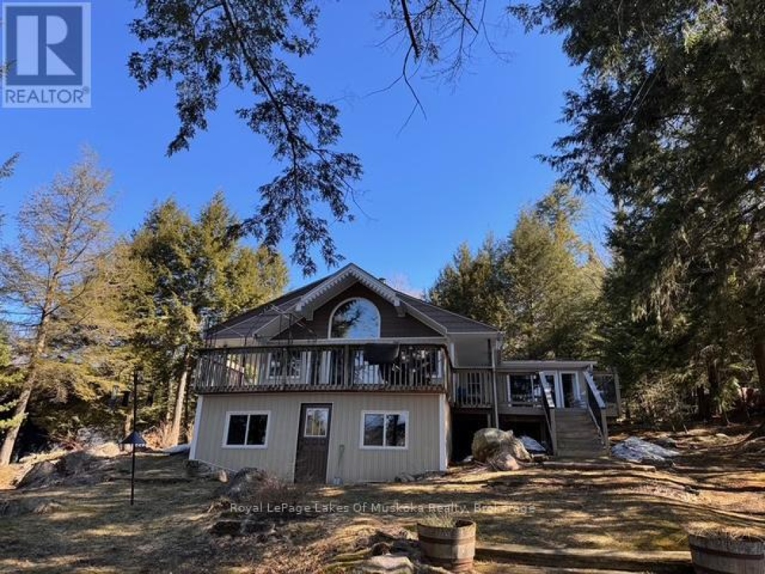 1019 Lakeshore Road N, Leech Lake