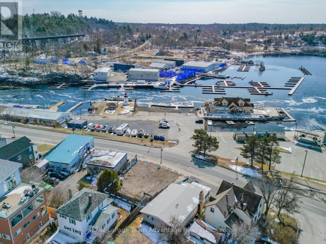 22 Bay Street, Parry Sound