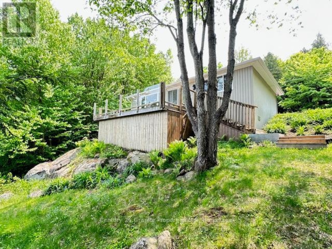 4 TURTLE LANE, 