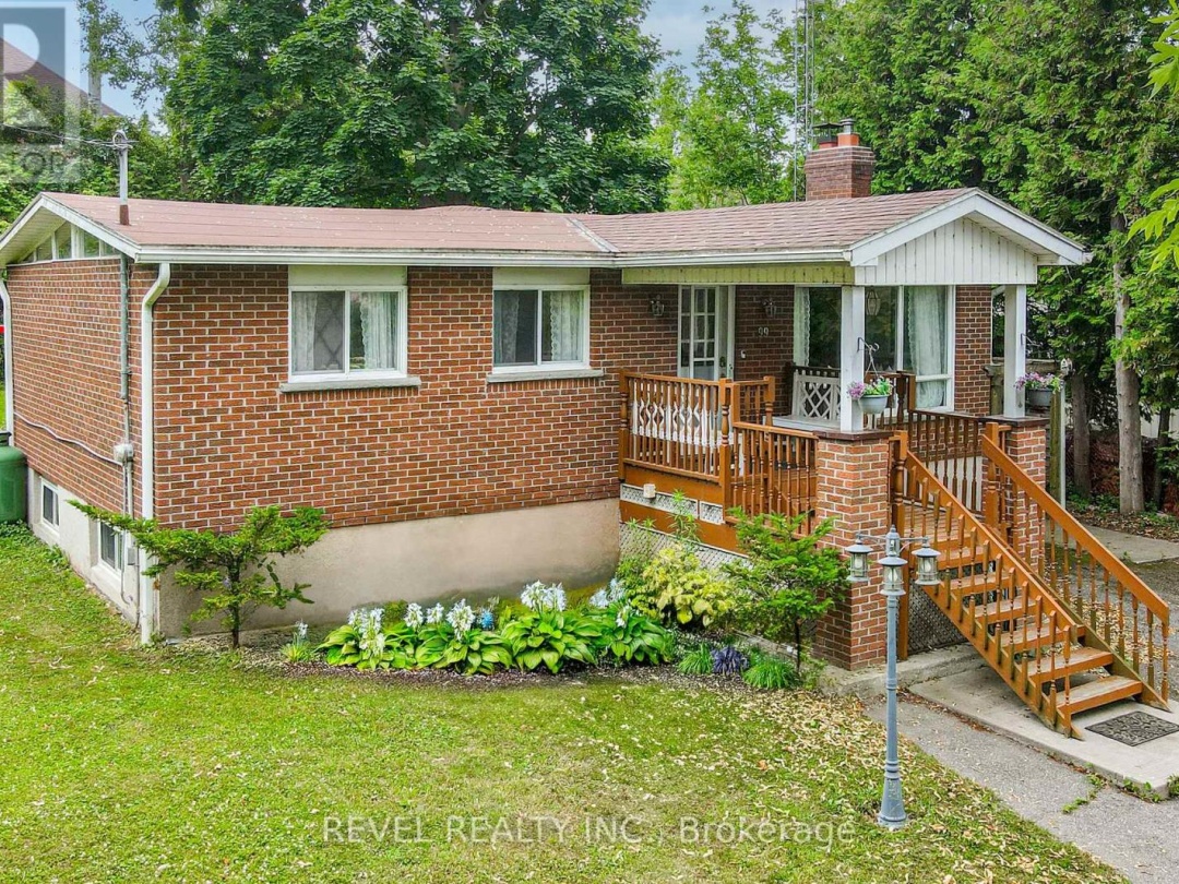 99 BOWEN ROAD, 