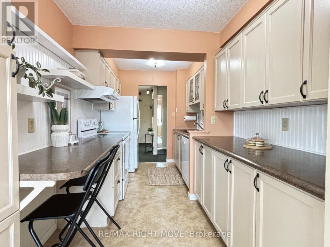 103 54 Fittons Road W, Orillia