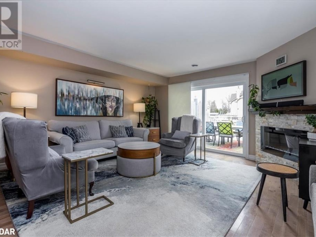 100 Laguna Pky Parkway Unit# 8, Lake Simcoe
