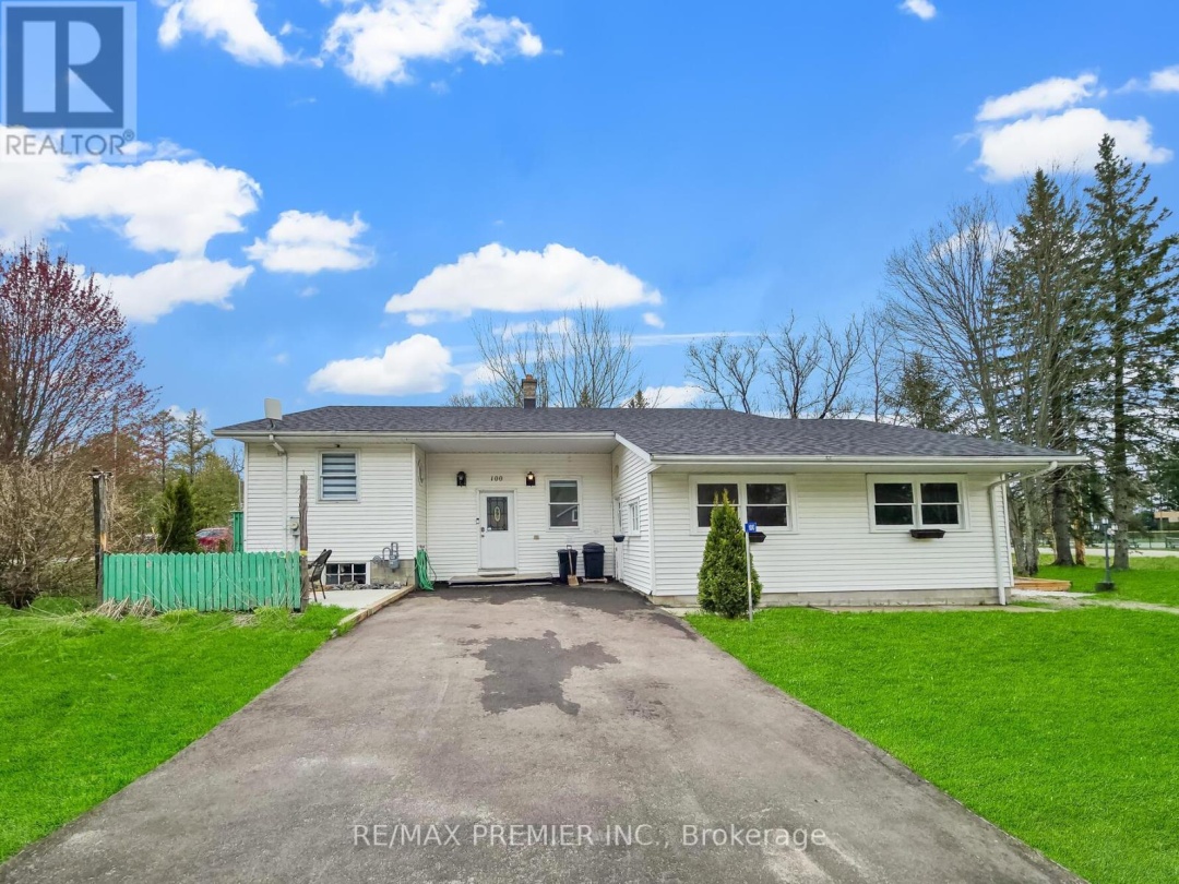 100 Readman Street, Lake Muskoka