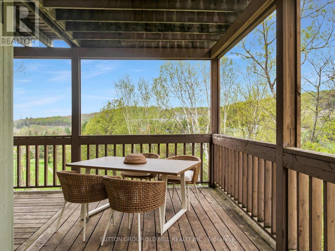 203 26 Deerhurst Drive, Peninsula Lake