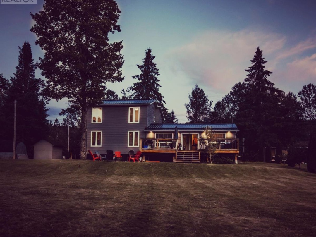 90 Kozy Kove Road, Burnt Lake