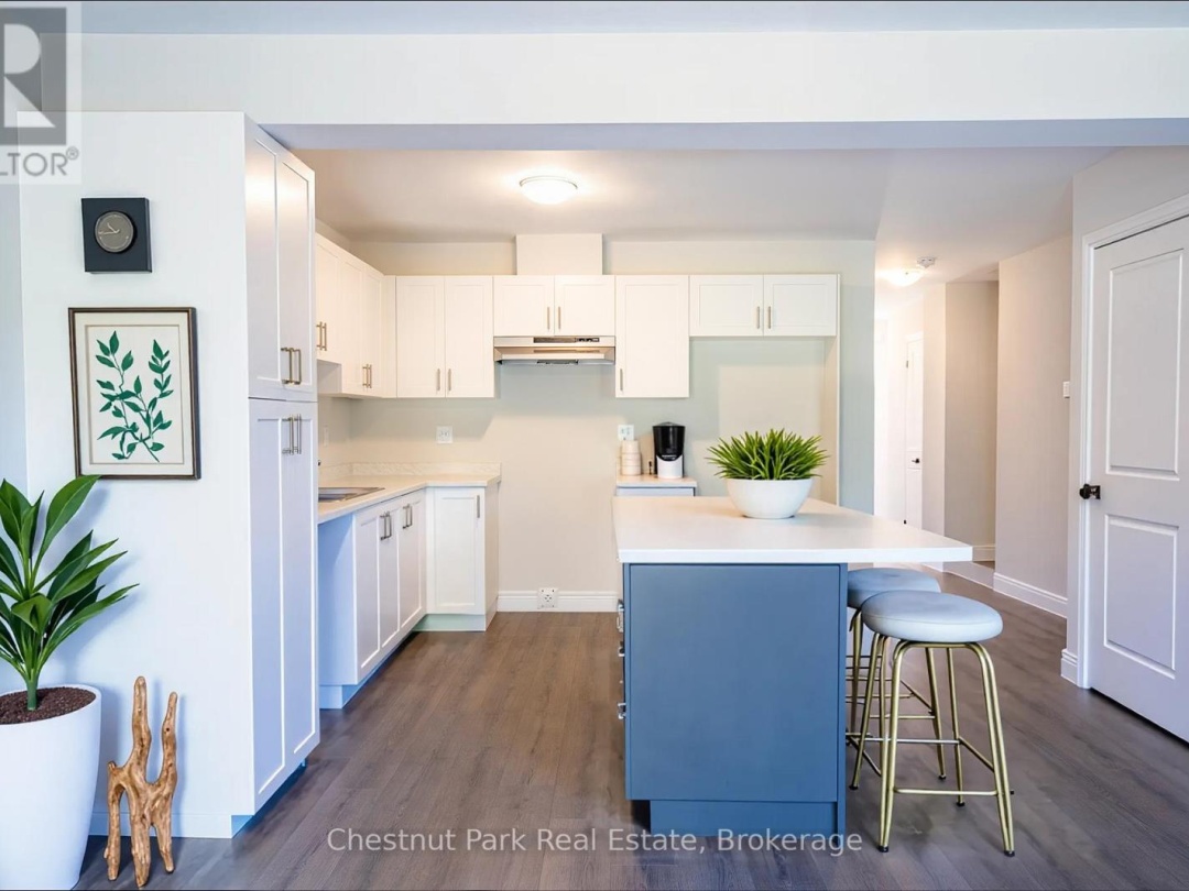 10 MCCONNELL CRESCENT, 