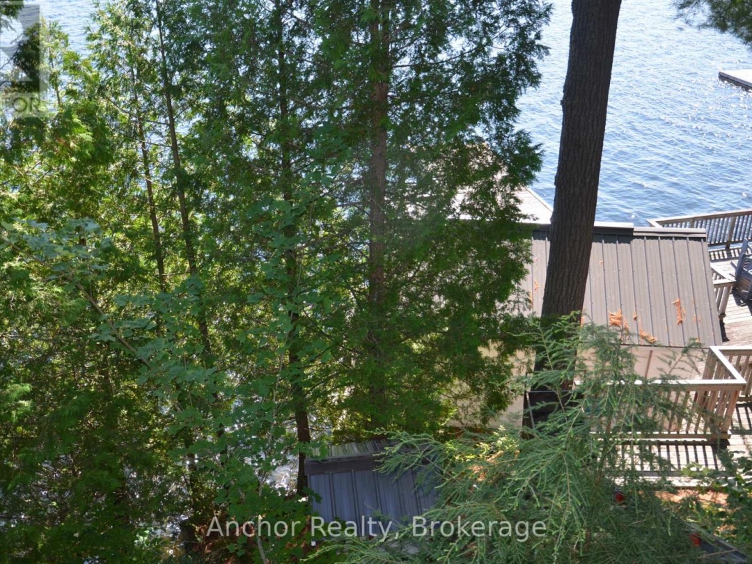 10167 Little Hawk West Sho, Little Hawk Lake