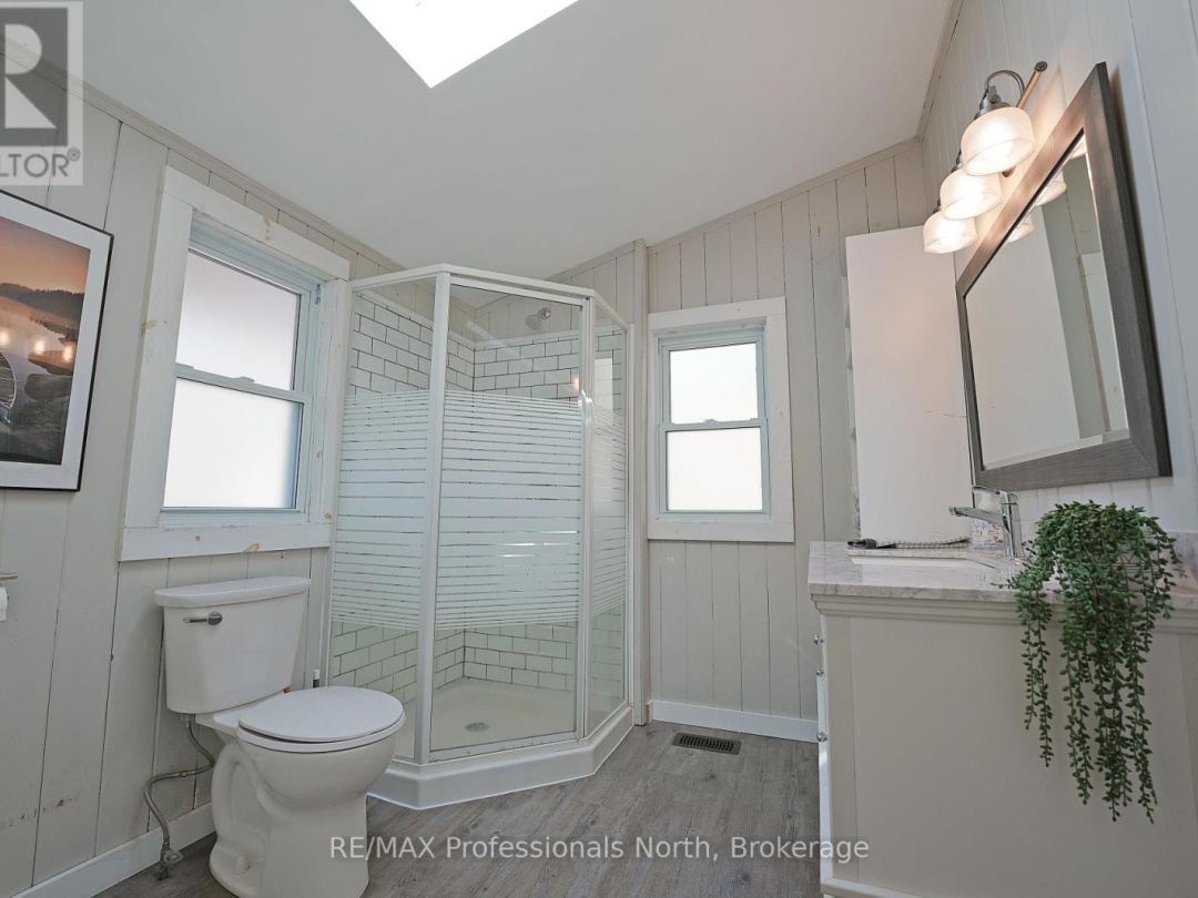 13914 35 Highway, Mountain Lake