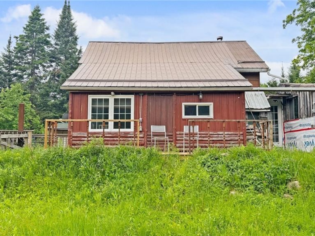 2808 Gelert Road, Minden Hills