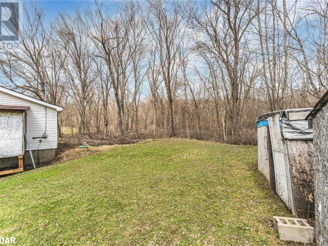 311 Black River Road, Black Lake