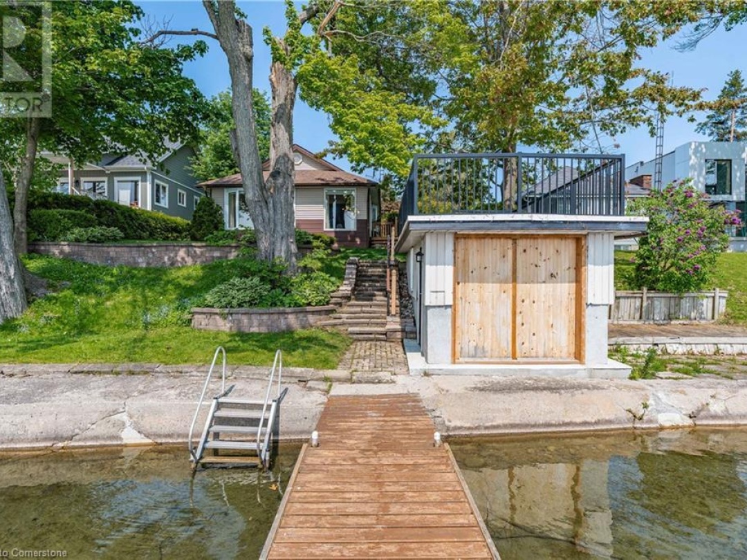 2703 LAKESIDE Drive, 