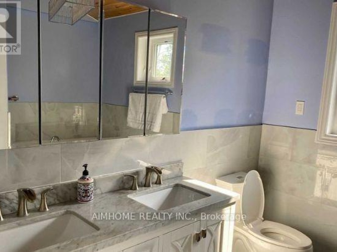 2858 Lakeshore Road E, Oro-Medonte
