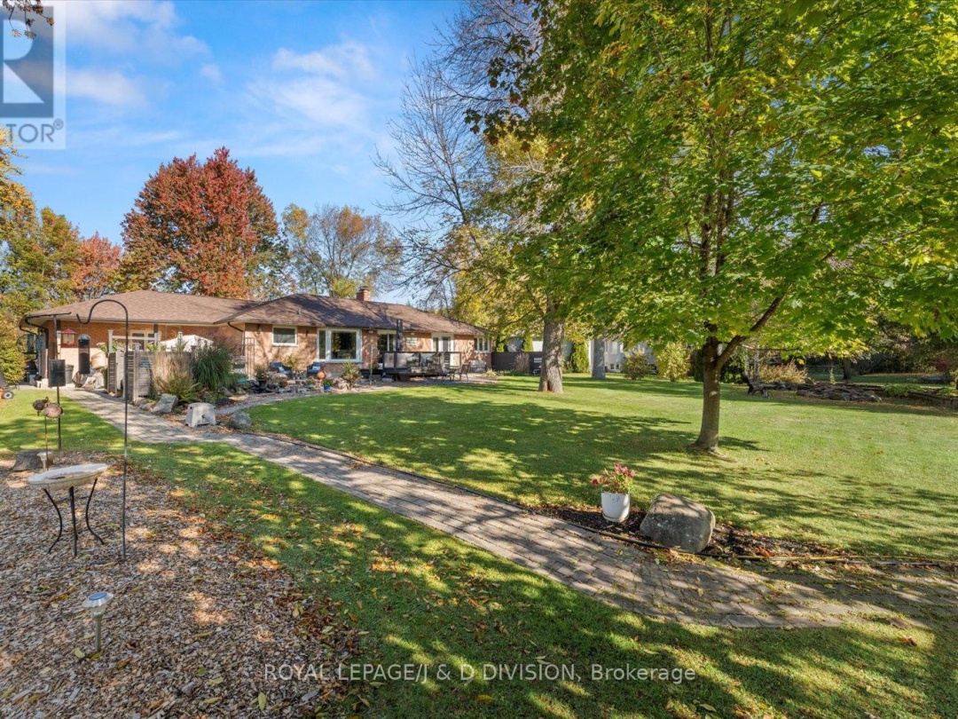 233 Bayshore Drive, Lake Simcoe