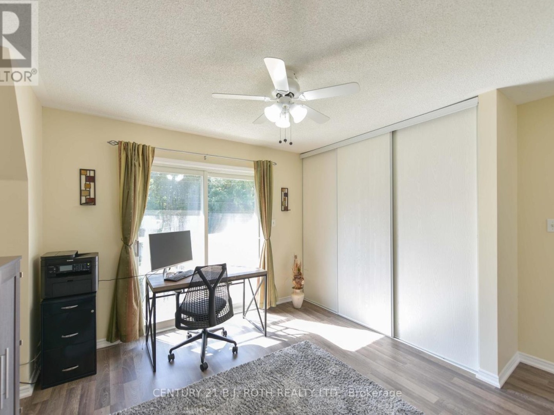 60 Simcoe Road, Lake Simcoe