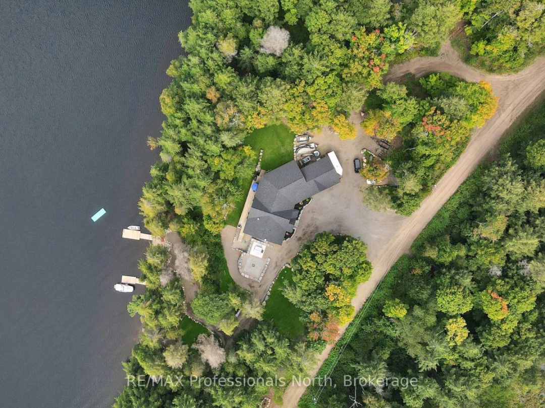 1034 Lone Wolf Crescent, Percy Lake