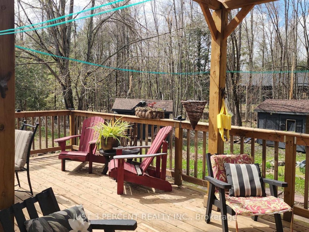 55 Northern Avenue, Little Bald Lake