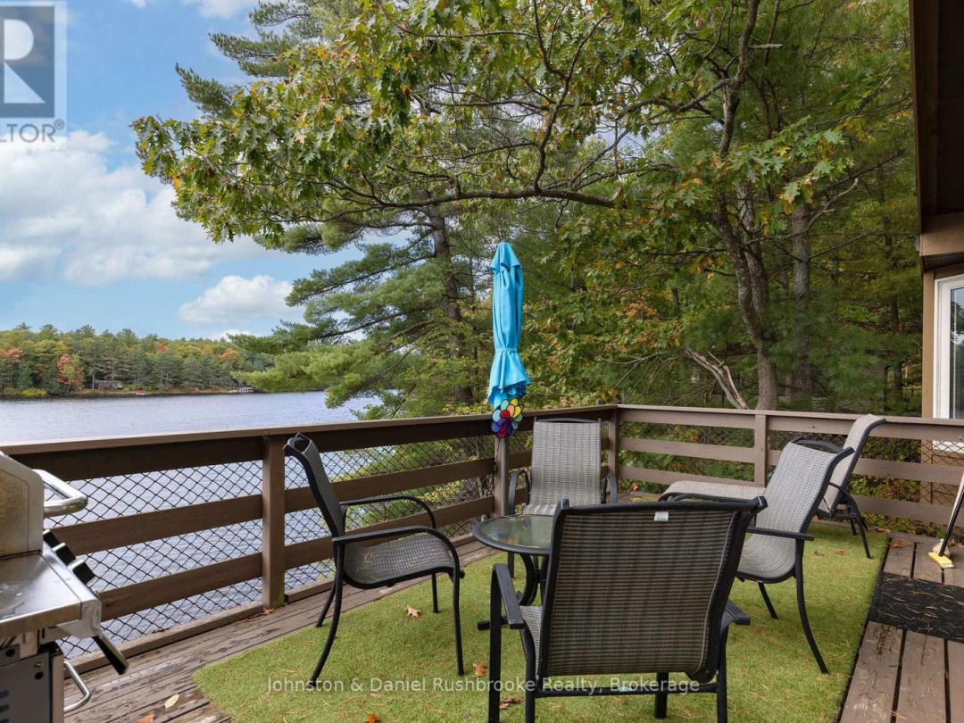 621 Peninsula Road, South Muldrew Lake