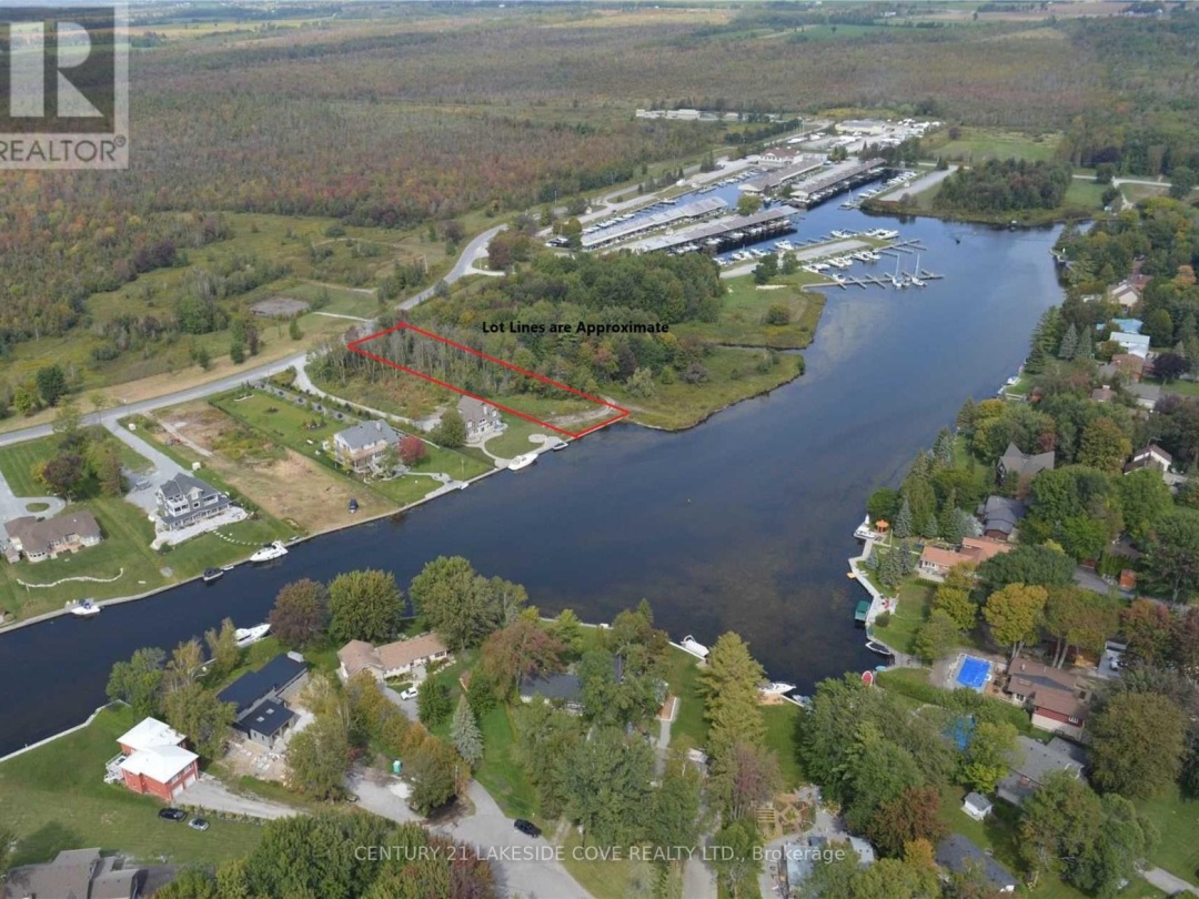 47 Paradise Boulevard, Lake Simcoe