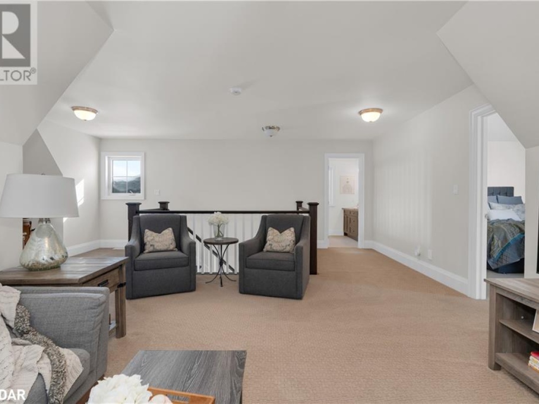 12 THOROUGHBRED Drive, 