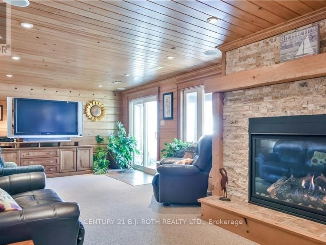 3931 MENOKE BEACH ROAD, 