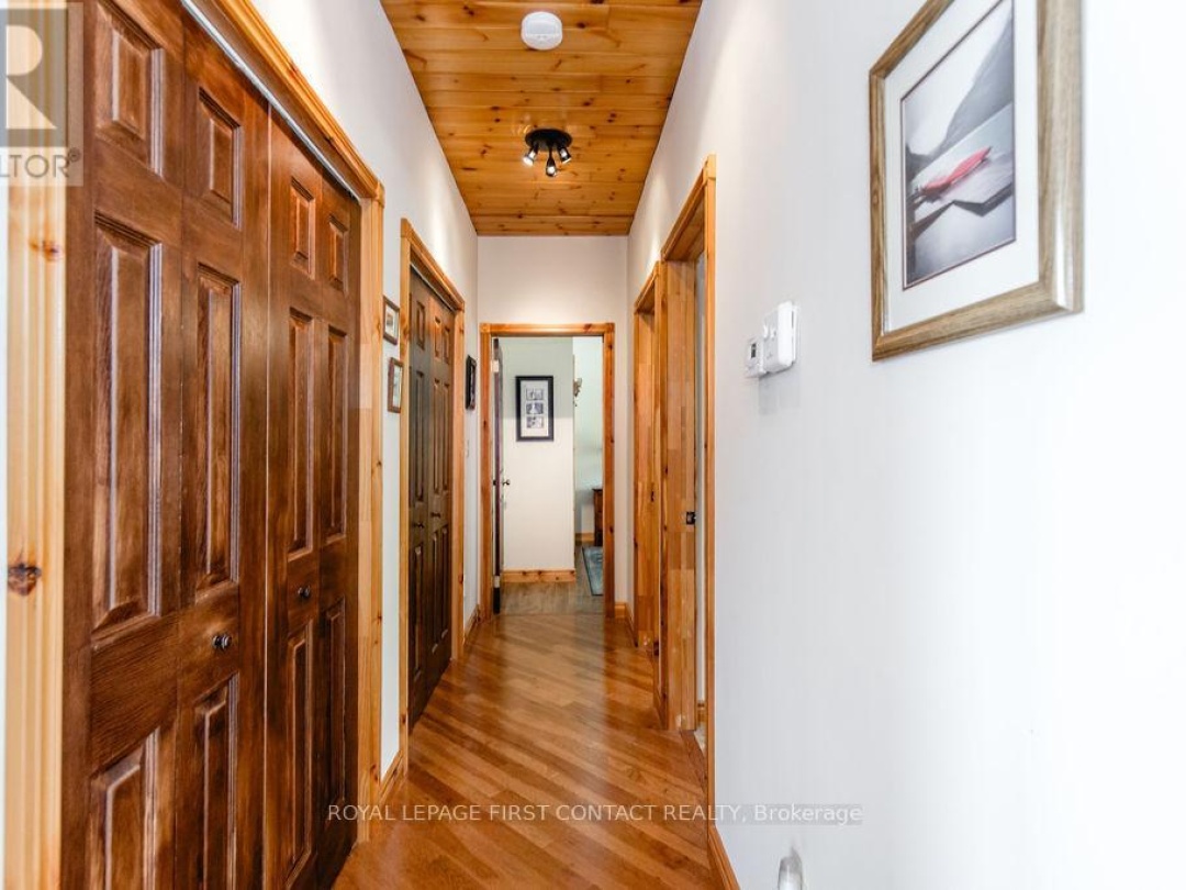 4447 ORKNEY BEACH ROAD, Lake Simcoe