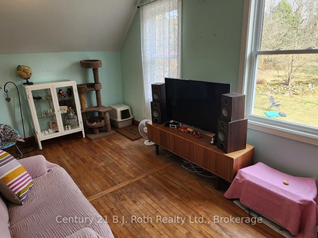 4 STOCKING LANE, 
