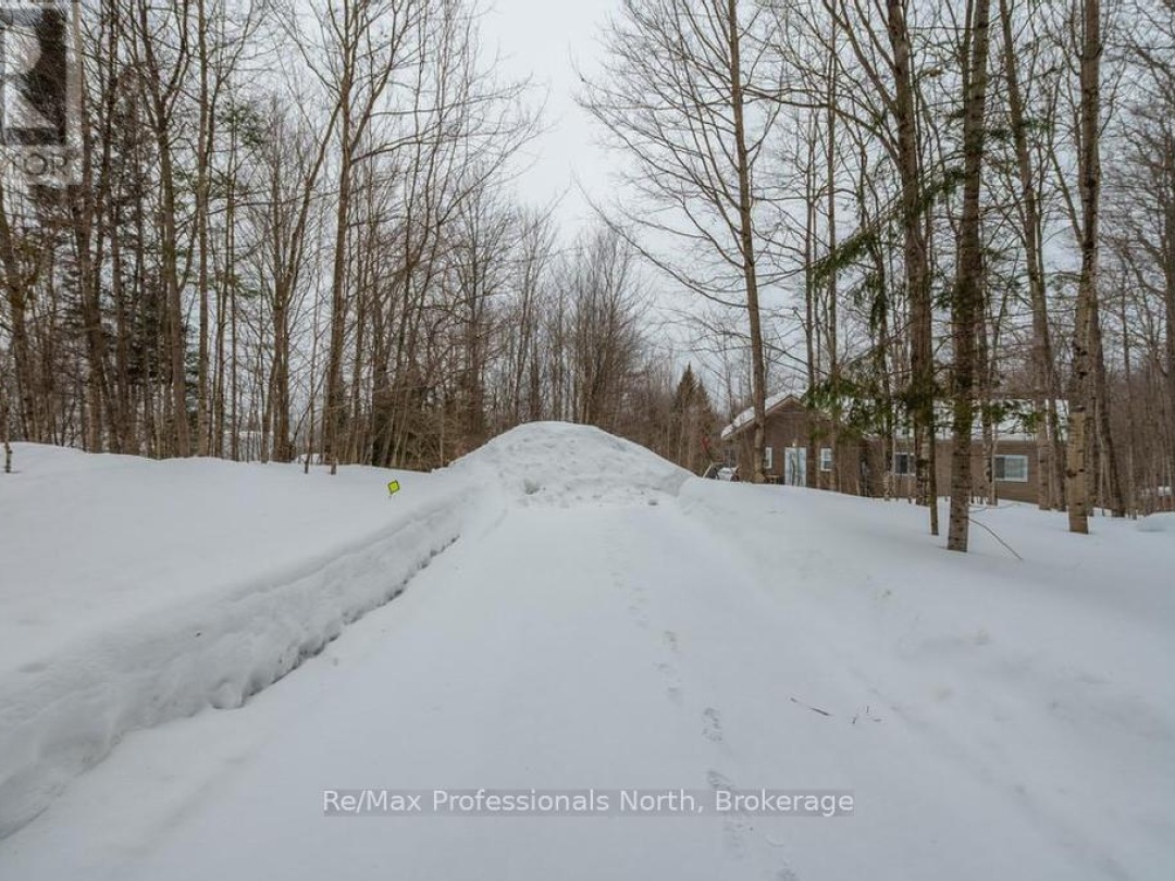1145 Chelsea Lane, Maple Lake
