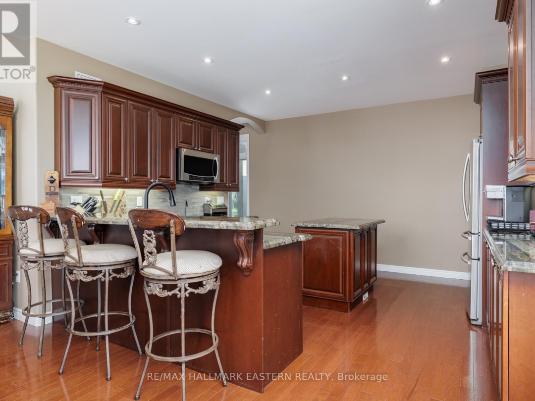 10 EARL KENNEDY ROAD, Sturgeon Lake
