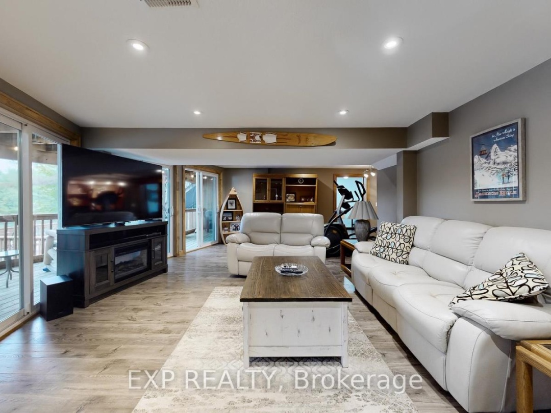 3413 Flat Rapids Lane, Severn Lake