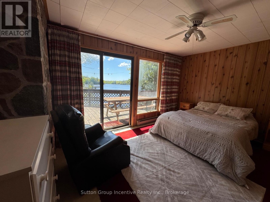 1017 Goldfinch Court, Sparrow Lake