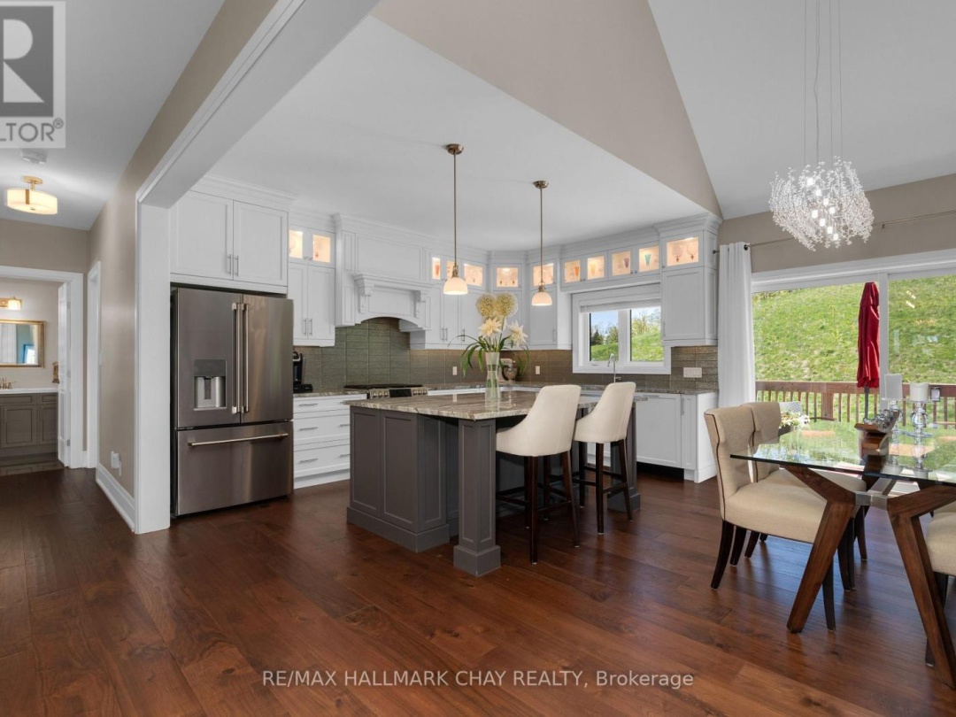 43 Thoroughbred Drive, Oro-Medonte