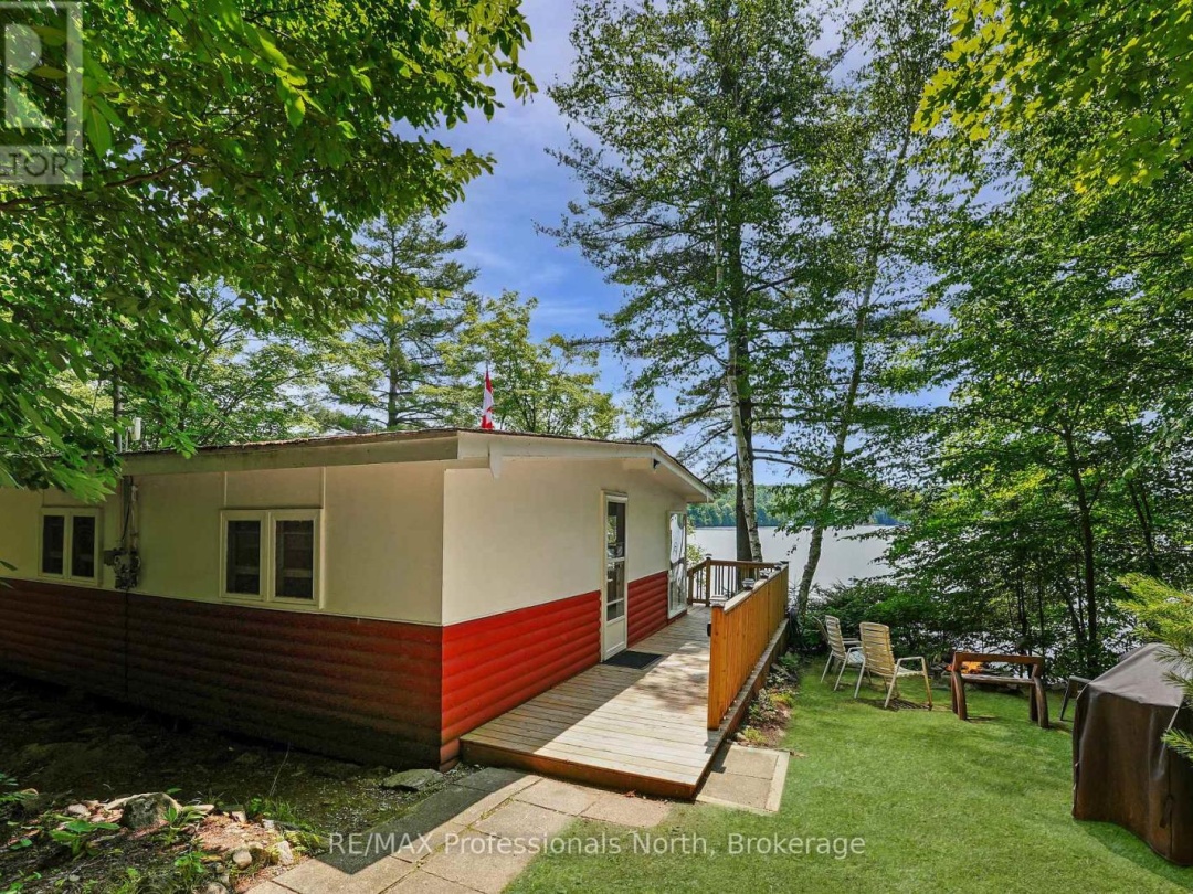 1089 AUTUMN LANE, 