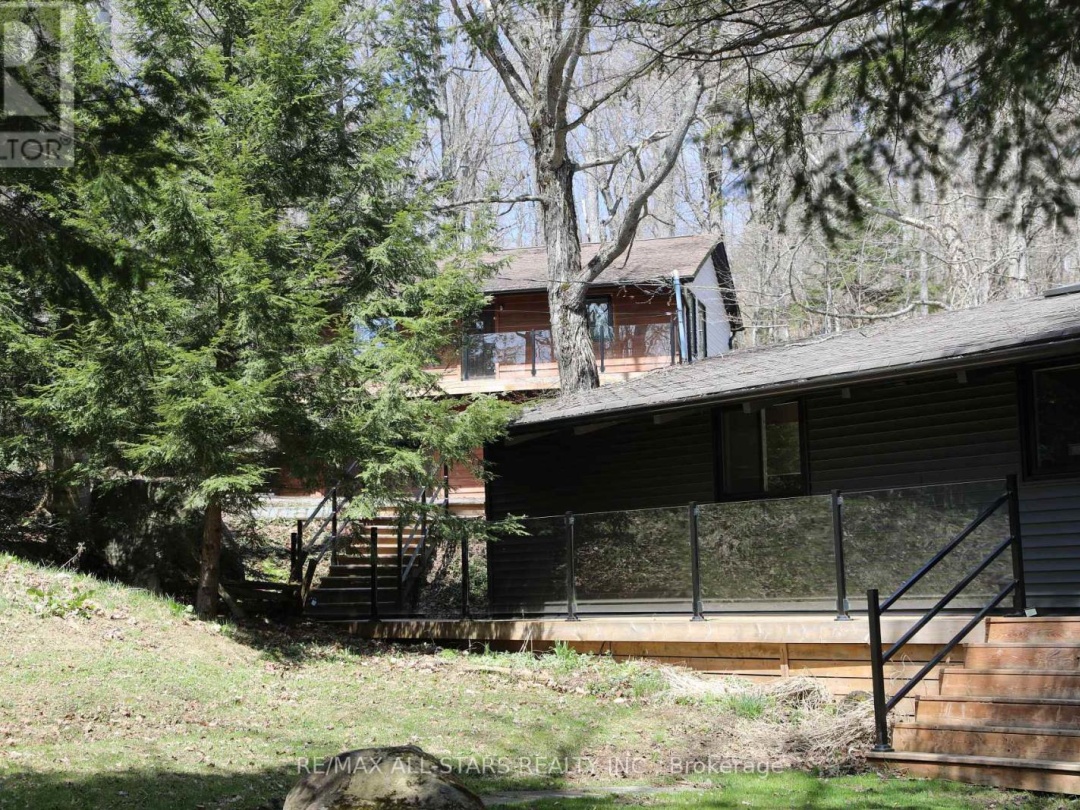 1008 Rolland Drive, Little Kennisis Lake