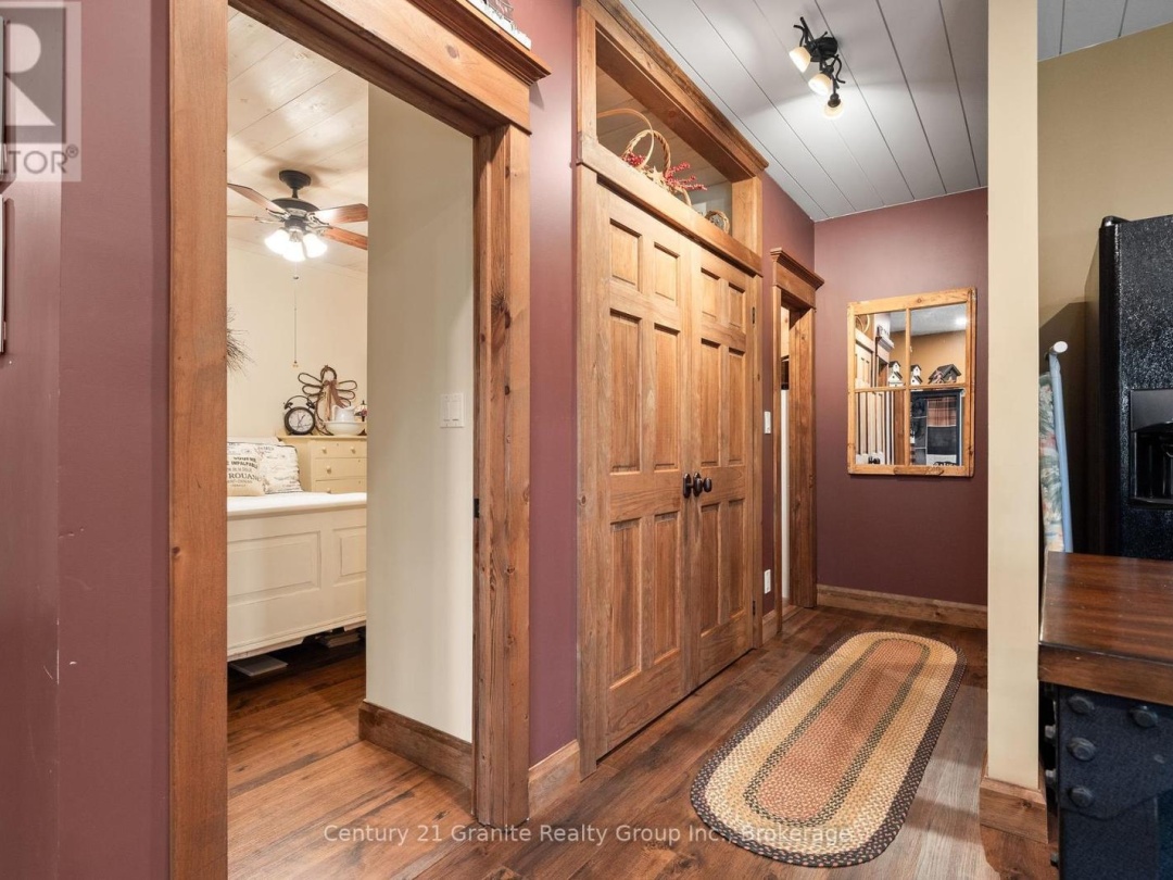 1031 ROTUNDA DRIVE, 