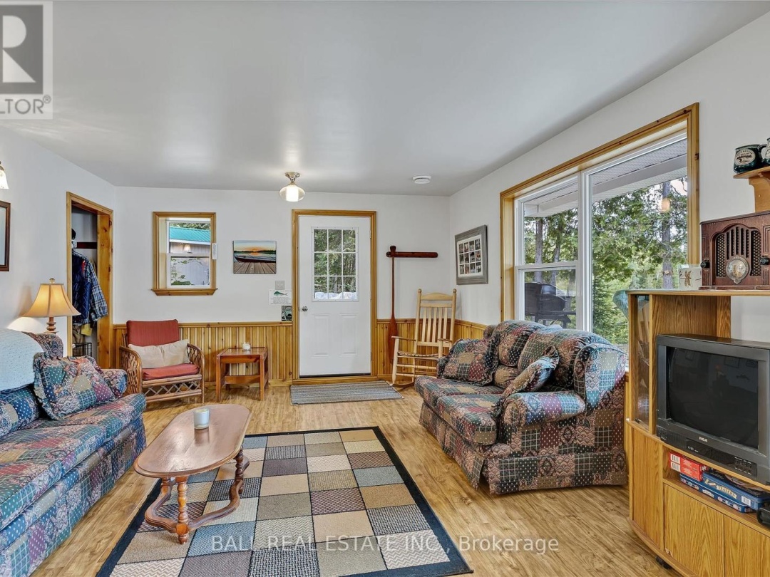 1330 COUNTY RD 49, 